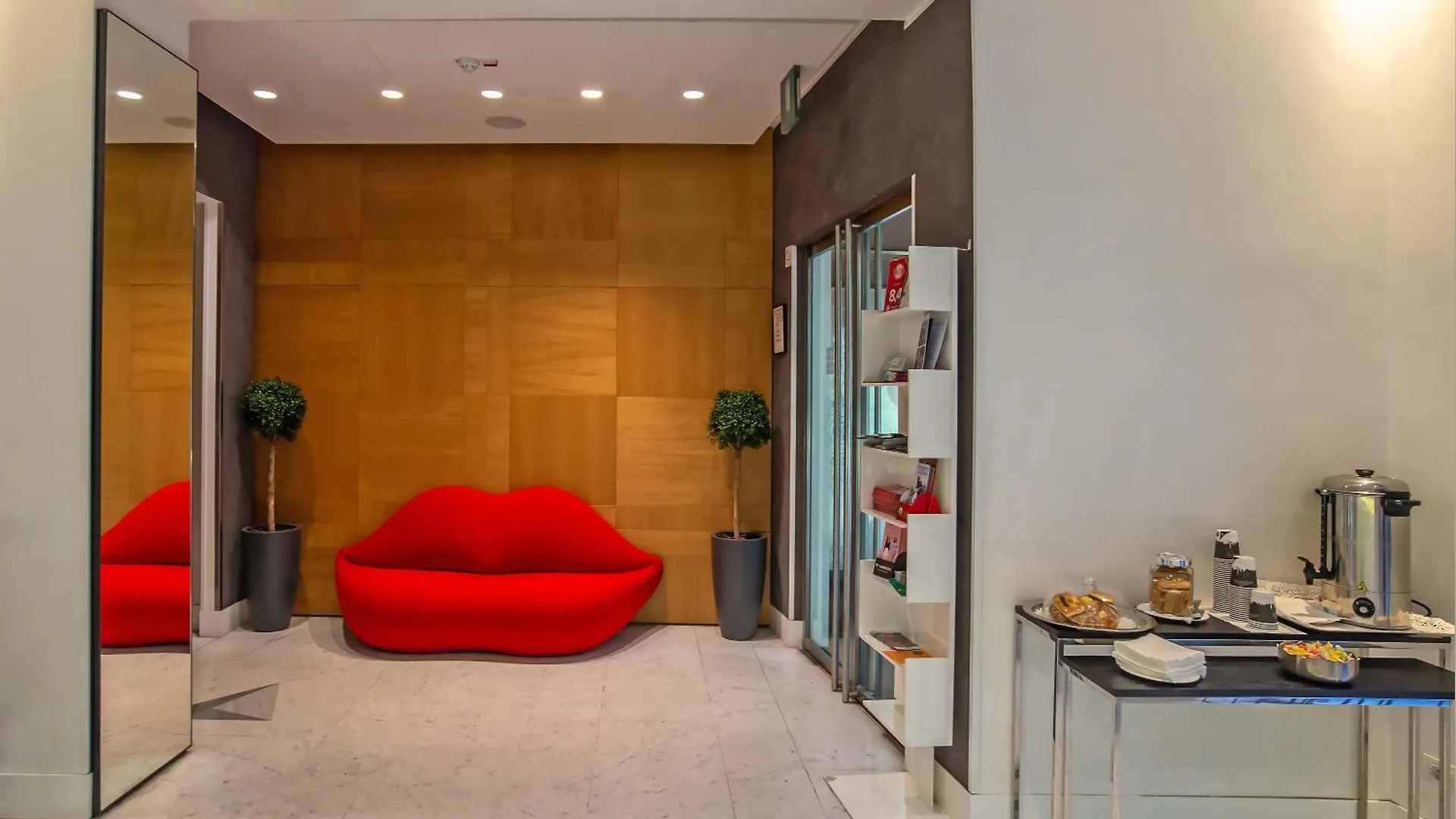 Hotel White Rome