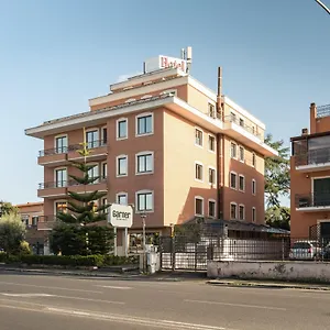 Отель Garner Aurelia By Ihg, Рим